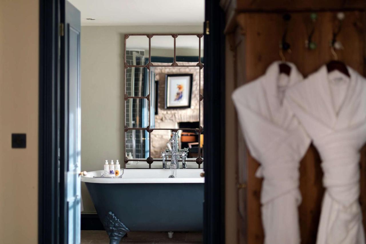 The Wheatsheaf Inn Bourton-on-the-Water Extérieur photo