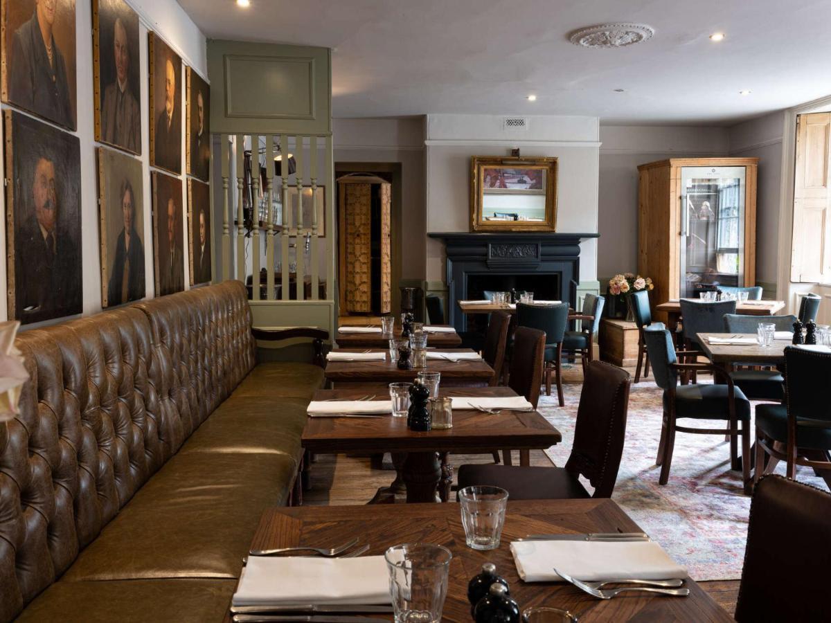 The Wheatsheaf Inn Bourton-on-the-Water Extérieur photo